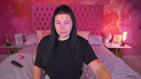 pixiehott online show from September 28, 2025, 4:23 pm