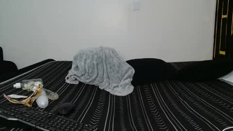 pixietease1 online show from May 21, 2026, 6:42 am