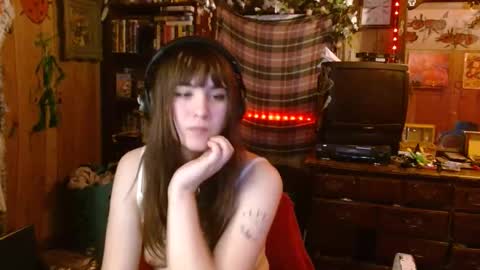 Izzy online show from February 12, 2025, 1:41 am