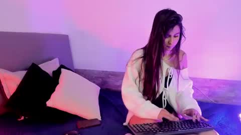 Snapshot of pixivee chatting on July 9, 2026, 1:59 pm pixivee online show from July 9, 2026, 1:59 pm