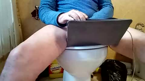 Snapshot of pla_mad chatting on February 2, 2026, 5:22 pm pla_mad online show from February 2, 2026, 5:22 pm