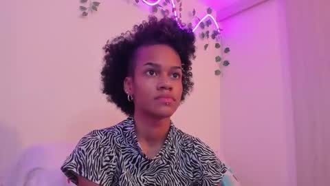 Snapshot of planetfantasy1 chatting on November 4, 2025, 12:15 pm Venus Vee Cutie online show from November 4, 2025, 12:15 pm