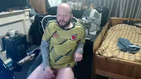 Snapshot of playboy_horny chatting on June 14, 2026, 2:24 am playboy_horny online show from June 14, 2026, 2:24 am