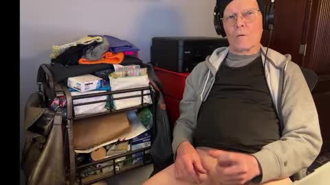 Snapshot of playdayfunshow chatting on March 8, 2025, 3:28 am STC online show from March 8, 2025, 3:28 am