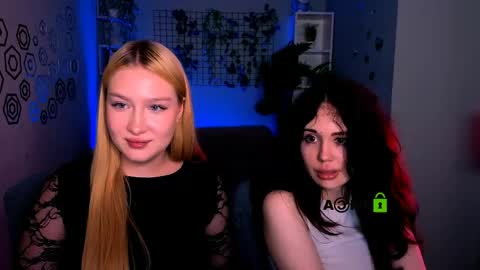 Sophie online show from June 8, 2026, 1:28 am