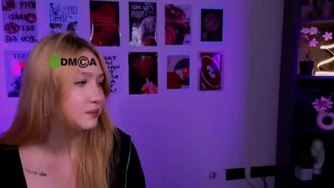 Sophie online show from July 3, 2026, 7:31 pm