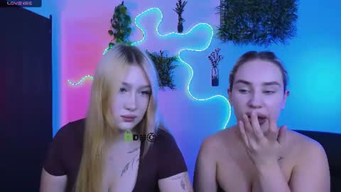 Sophie online show from July 7, 2026, 7:29 pm