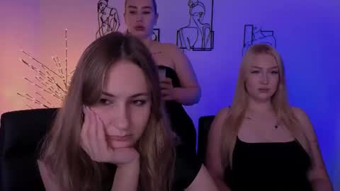 Sophie online show from July 16, 2026, 7:09 pm