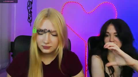 Sophie online show from July 28, 2026, 7:39 pm