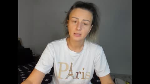 Snapshot of playfulaudrey chatting on October 2, 2025, 6:20 am PlayfulAudrey online show from October 2, 2025, 6:20 am