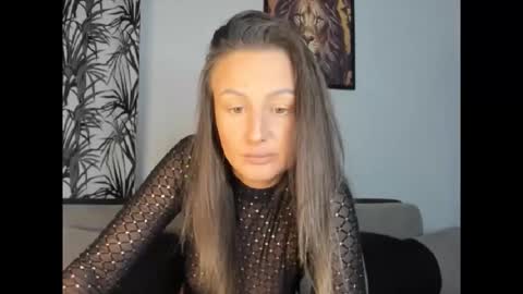 Snapshot of playfulaudrey chatting on October 2, 2025, 7:43 pm PlayfulAudrey online show from October 2, 2025, 7:43 pm