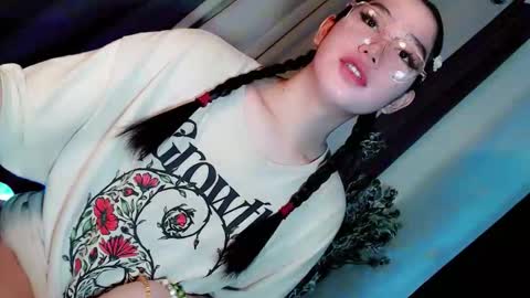 kate online show from April 4, 2026, 2:54 am