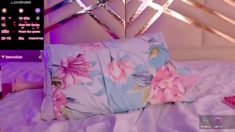 Scarlett  online show from September 19, 2025, 8:53 pm