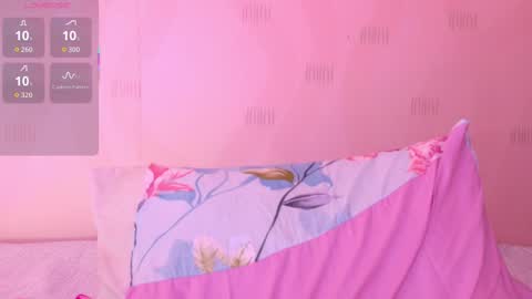 Scarlett  online show from November 6, 2025, 9:05 pm