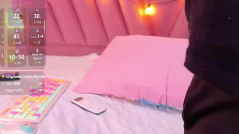 Scarlett  online show from November 16, 2025, 7:41 pm