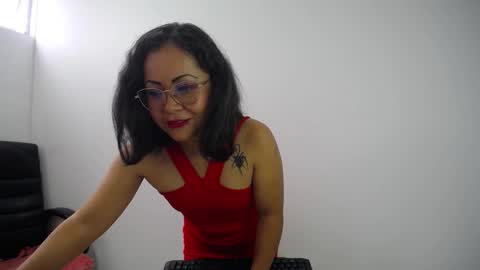 Snapshot of playfullpaulina chatting on February 25, 2026, 1:10 pm playfullpaulina online show from February 25, 2026, 1:10 pm
