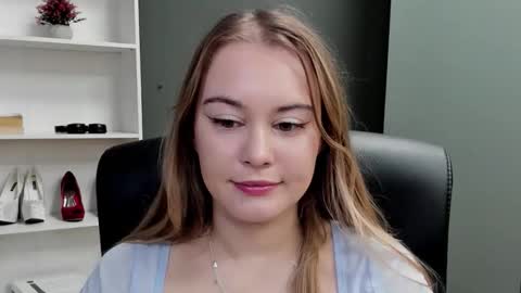 Valeria online show from January 17, 2026, 7:35 am