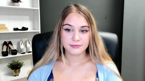 Snapshot of playgirl_valeria chatting on July 25, 2026, 6:33 am Valeria online show from July 25, 2026, 6:33 am