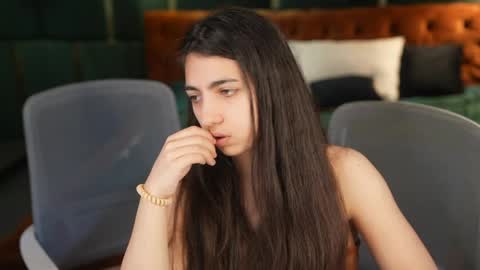 Lana online show from April 3, 2026, 2:15 pm