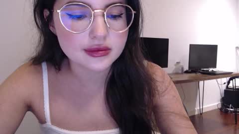 Mary online show from December 15, 2025, 9:41 pm