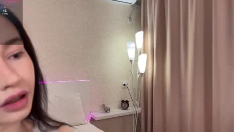 Simona and Bonnie online show from April 13, 2026, 3:06 pm