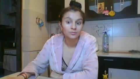 Snapshot of pleas3s_sweet chatting on March 2, 2025, 9:32 pm pleas3s_sweet online show from March 2, 2025, 9:32 pm