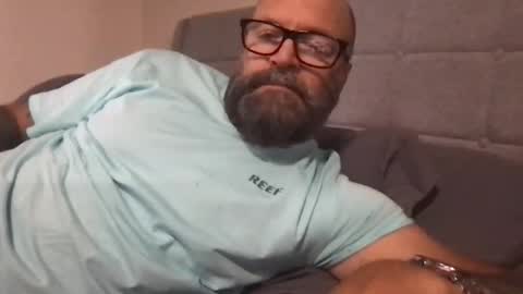 Snapshot of pleasesitonmycock chatting on June 3, 2026, 4:23 pm PleaseSitOnMyCock online show from June 3, 2026, 4:23 pm