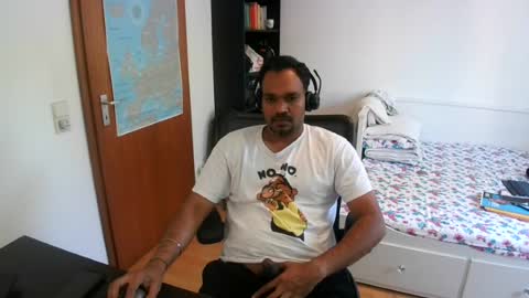 Sam online show from June 15, 2026, 1:13 pm