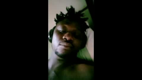 Snapshot of pledges000 chatting on March 21, 2026, 10:42 am pledges000 online show from March 21, 2026, 10:42 am