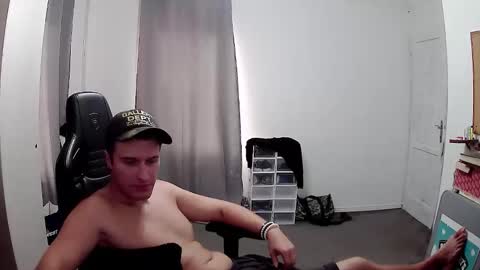 plkrisztian online show from September 27, 2025, 3:17 pm