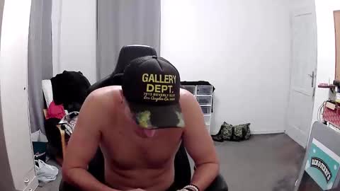 plkrisztian online show from November 13, 2025, 4:17 pm