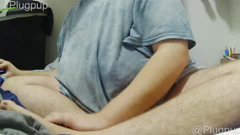 Snapshot of plugpup chatting on November 22, 2025, 9:58 pm PlugPup online show from November 22, 2025, 9:58 pm