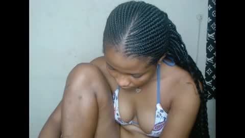 plumnjuicyx online show from February 28, 2025, 6:21 am