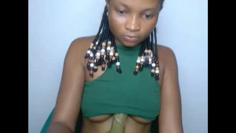 plumnjuicyx online show from November 11, 2025, 11:05 pm