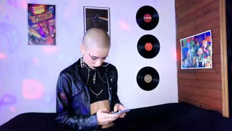   online show from March 12, 2025, 8:41 pm