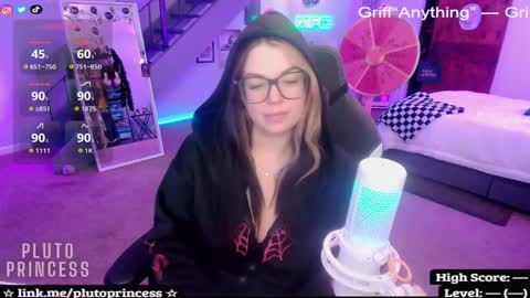 Pluto Princess online show from November 20, 2025, 3:39 am