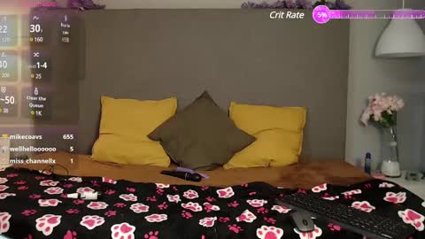 Snapshot of poison__luna chatting on February 11, 2025, 10:50 pm Luna online show from February 11, 2025, 10:50 pm