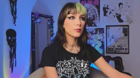Snapshot of poison_dafne chatting on February 20, 2026, 9:59 pm Dafne online show from February 20, 2026, 9:59 pm