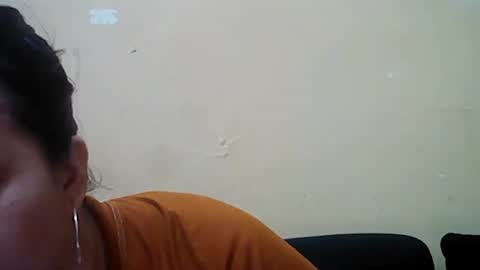 Snapshot of poisonousivy30 chatting on May 1, 2026, 5:39 pm poisonousivy30 online show from May 1, 2026, 5:39 pm
