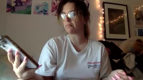 sweet angel baby  online show from April 5, 2026, 2:03 pm