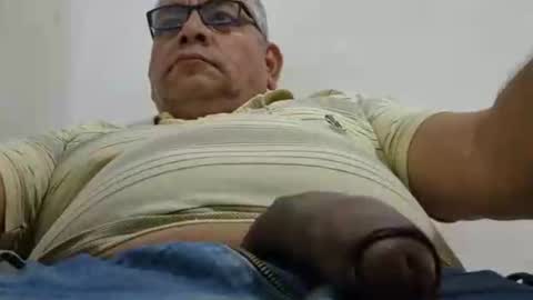 poli online show from April 16, 2026, 10:38 am