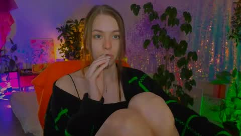 Snapshot of poli__ chatting on May 28, 2026, 8:00 am Martha online show from May 28, 2026, 8:00 am