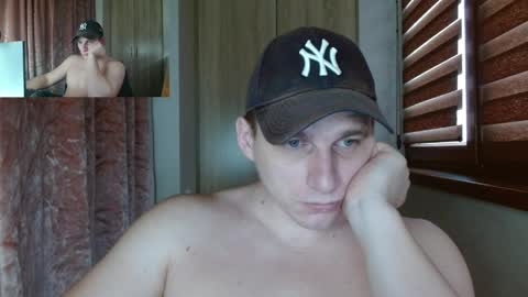 Poliglotjoe2 online show from April 2, 2026, 4:43 am