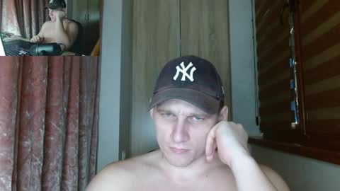 Poliglotjoe2 online show from April 22, 2026, 9:22 am