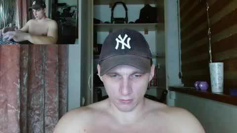 Poliglotjoe2 online show from May 11, 2026, 11:35 pm