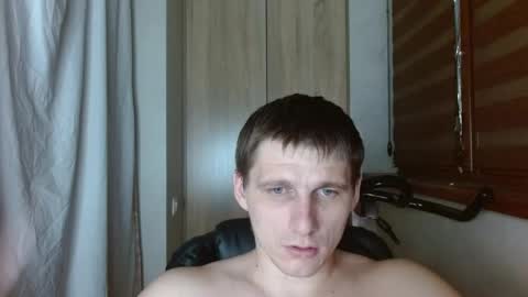 Poliglotjoe2 online show from June 2, 2026, 6:43 pm
