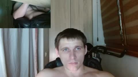 Poliglotjoe2 online show from June 11, 2026, 11:36 pm