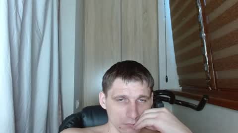 Poliglotjoe2 online show from June 19, 2026, 4:17 am