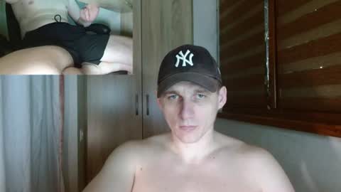 Poliglotjoe2 online show from July 23, 2026, 2:53 am