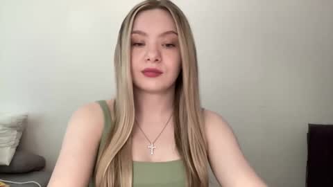 Snapshot of polishangel222 chatting on June 1, 2026, 1:02 pm polishangel222 online show from June 1, 2026, 1:02 pm